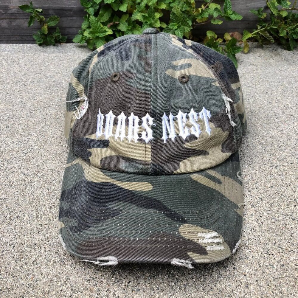 DISTRICT THREADS BOARS NEST Camo Hat Dukes of Hazzard Baseball Cap Green…​​